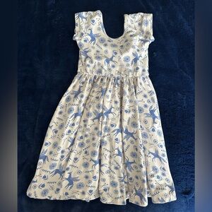 Alice + Ames swing dress with unicorn design size 6